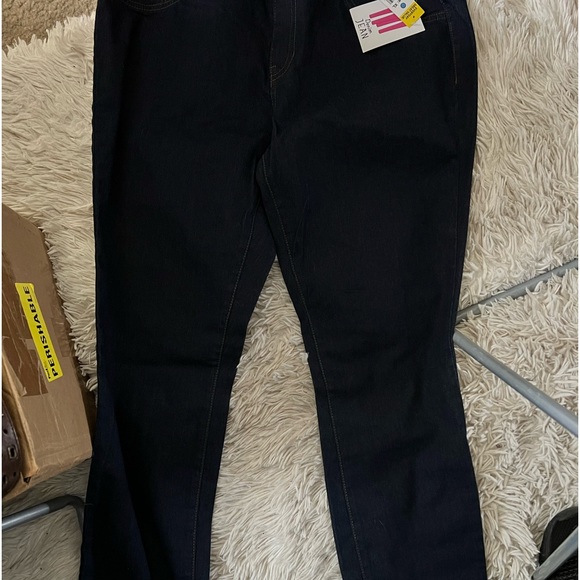 NEW w/tag women’s Bobbie Brooks jeans XL - Picture 3 of 5